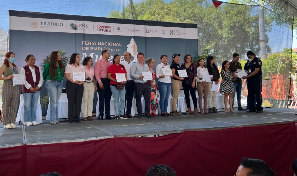 CON MÁS DE 500 VACANTES SE REALIZA LA FERIA NACIONAL DEL EMPLEO PARA ...